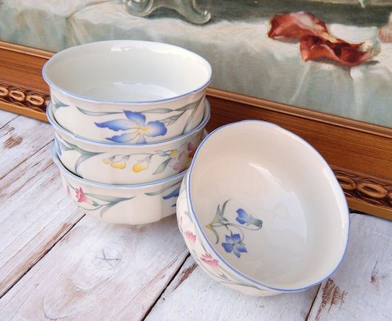 VILLEROY & BOCH Riviera Soup Cereal Bowls Set of 4, Vintage Floral