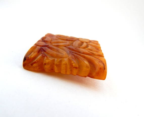 Carved BAKELITE Pin, Marbled Butterscotch Bakelit… - image 2