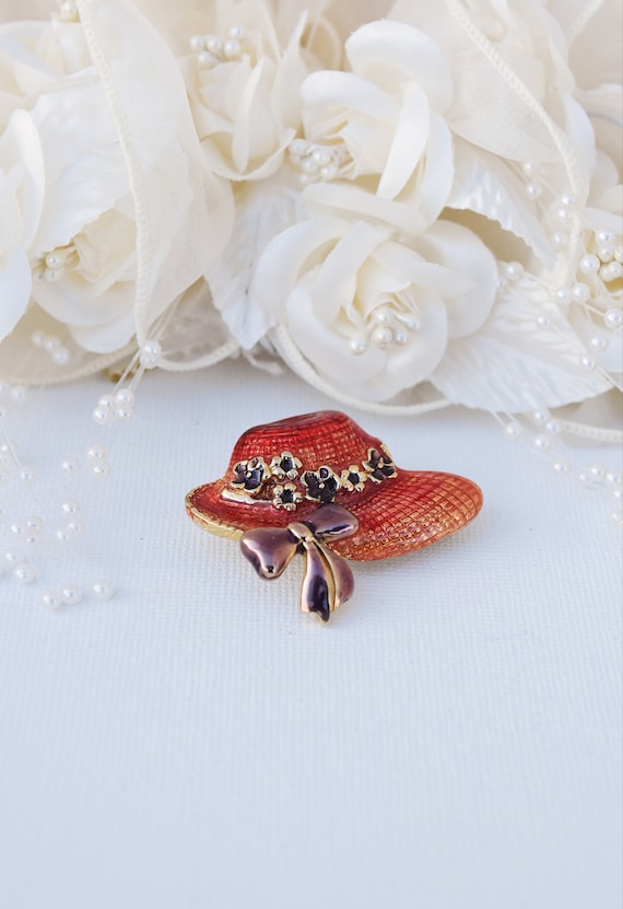 Red hat pins and brooches sale