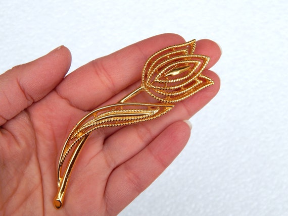 TRIFARI Tulip Pin, Oversized Gold Flower Brooch, … - image 2