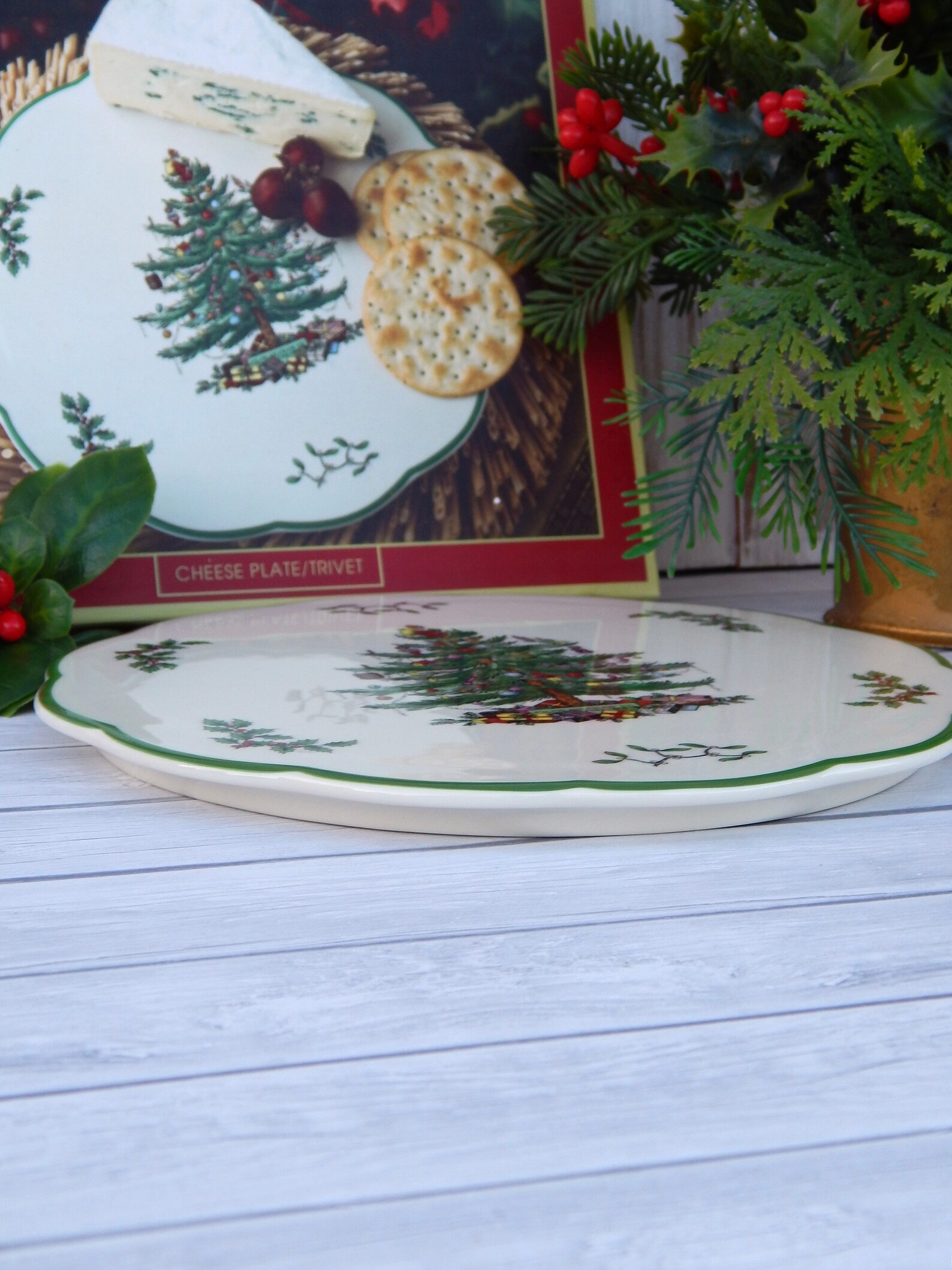 Tagspode Christmas Tree Cheese Board