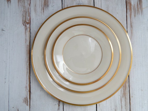 LENOX ETERNAL Dinner Plates Set of 4 Ivory White Gold Trim, Lenox