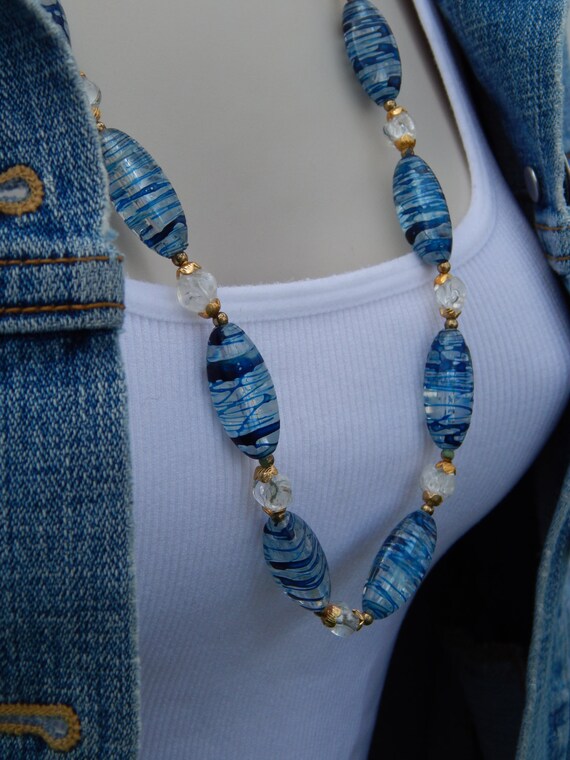 Blue Lucite Necklace, 1970's Chunky Lucite Neckla… - image 3