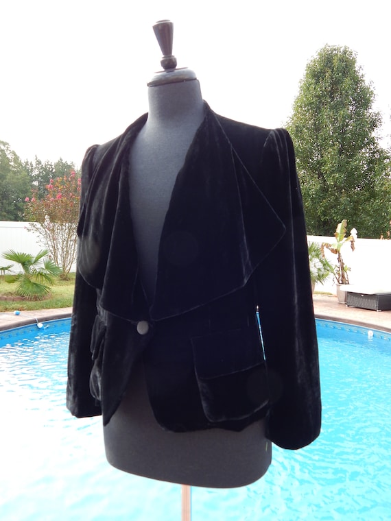 DKNY Black Velvet Blazer Size 8, Womens Black Vel… - image 2