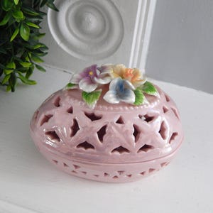 Porcelain Egg Trinket Box Ring Box Iridescent Lusterware Flowers, Pink Egg with Lattice Sides Flowers, Easter Decor, Gift for Her