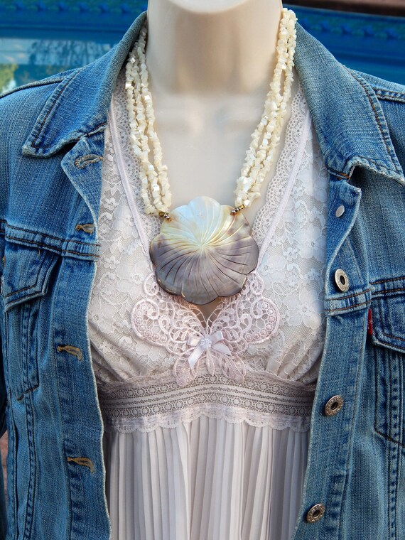 Shell Flower Necklace, Huge Carved Mother of Pear… - image 3