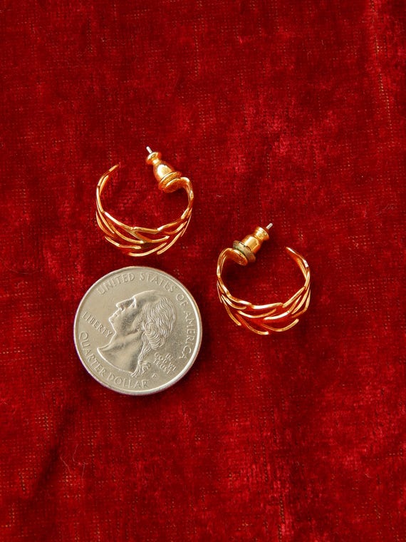 NAPIER Leaf Hoop Earrings, Gold Leafy Hoops, Ligh… - image 7