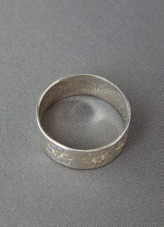 Sterling Silver Ring Floral Band Size 6, Flowers … - image 3