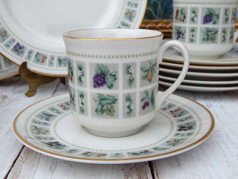 ROYAL DOULTON Tapestry Service for 6 Dinner Plates Salad Soup Etsy