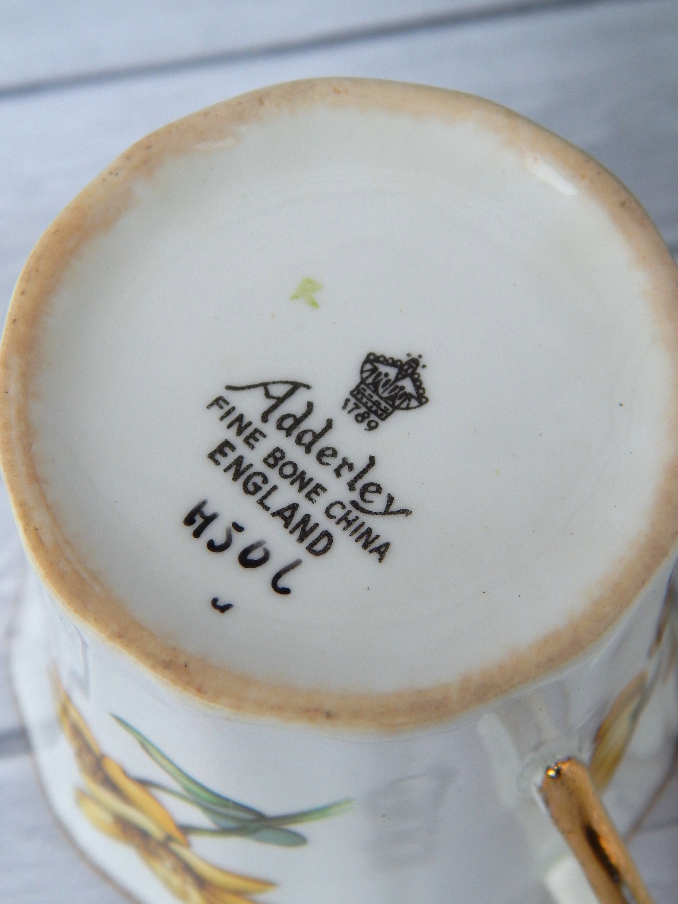 ADDERLEY Tea Cup Fine Bone China England Yellow Flowers, Floral
