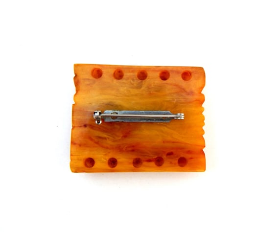 Carved BAKELITE Pin, Marbled Butterscotch Bakelit… - image 3