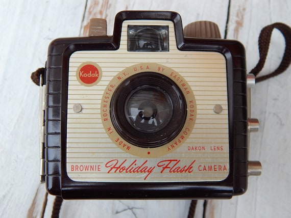 Vintage KODAK Camera, Kodak Brownie Camera Holiday Flash Dakon