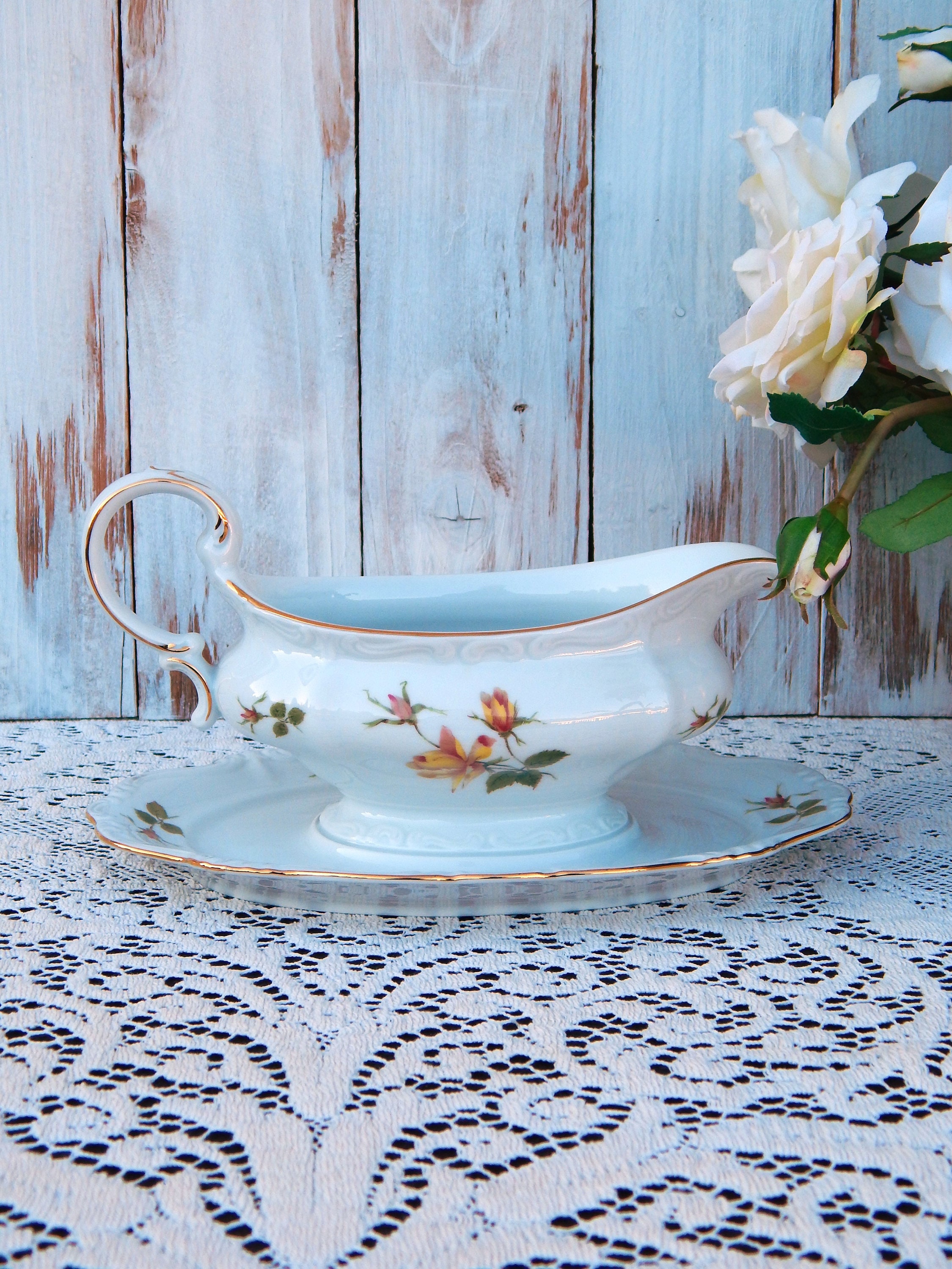 JOHANN HAVILAND Bavaria Yellow Rose Gravy Boat With Attached