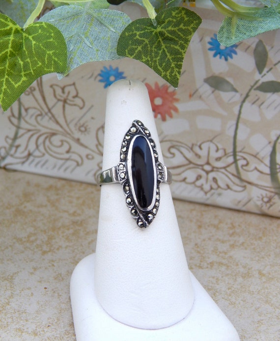 Silver Onyx Ring Size 7,  Sterling Silver Ring wi… - image 1