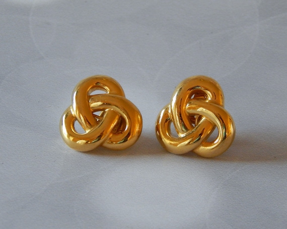 TRIFARI Knot Earrings Clip-Ons, Gold Tone Knot Ea… - image 1