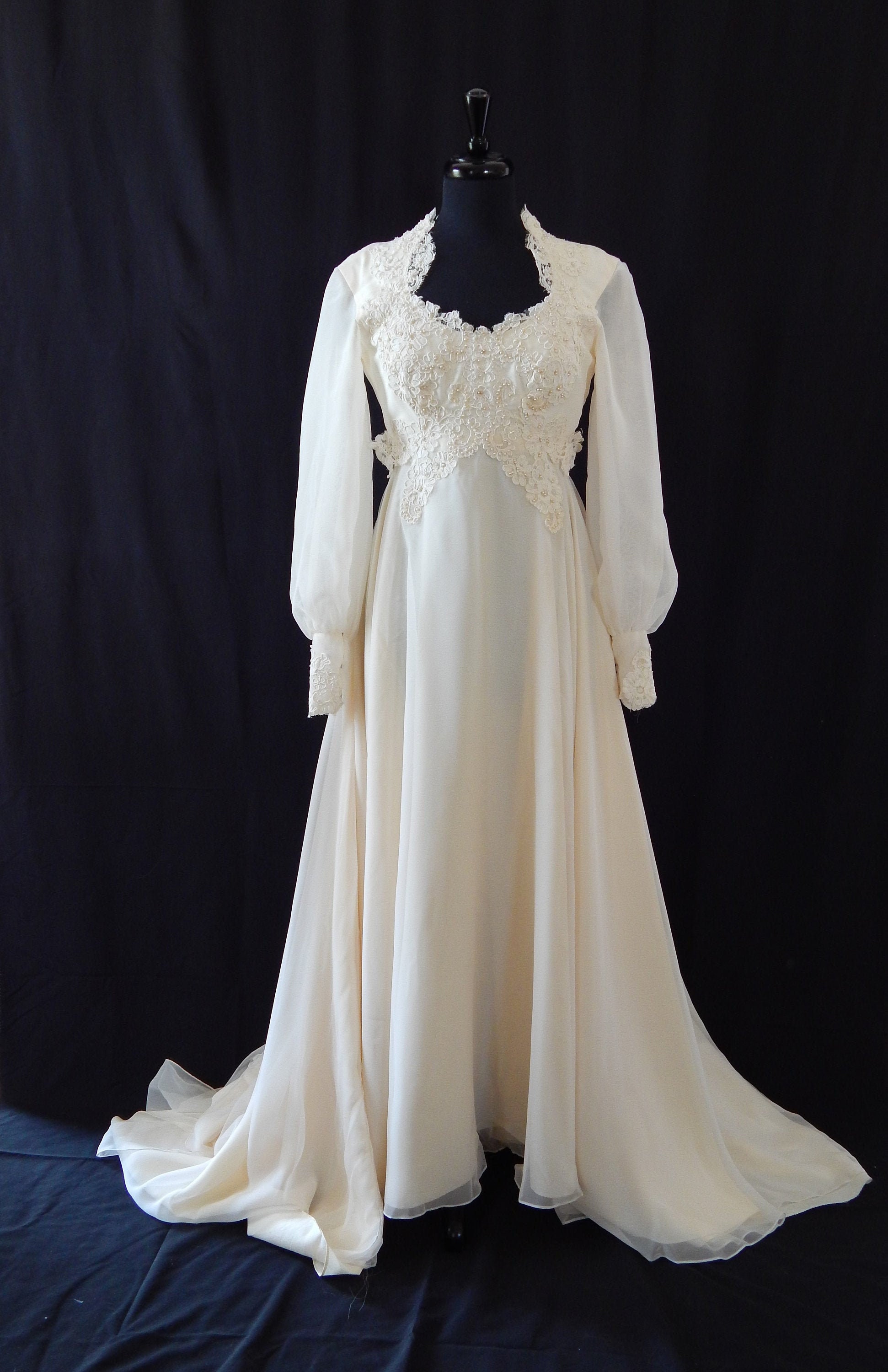 Vintage Wedding Dress Size Small: Long Bridal Gown Empire Waist Ivory White  Chiffon - Etsy Denmark