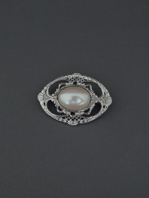 Pearl Collar Pin, Oval Filigree Brooch Silver Tone