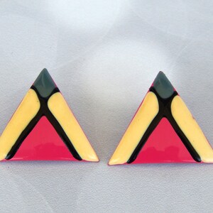 Triangle Enamel Earrings Clip-Ons, 1980&#39;s Earrings, Geometric Earrings Off-White Gray Pink