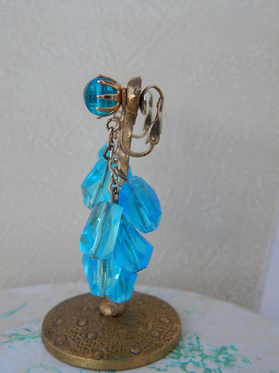 Blue Lucite Earrings Clip-Ons, Long Dangly Earrin… - image 4