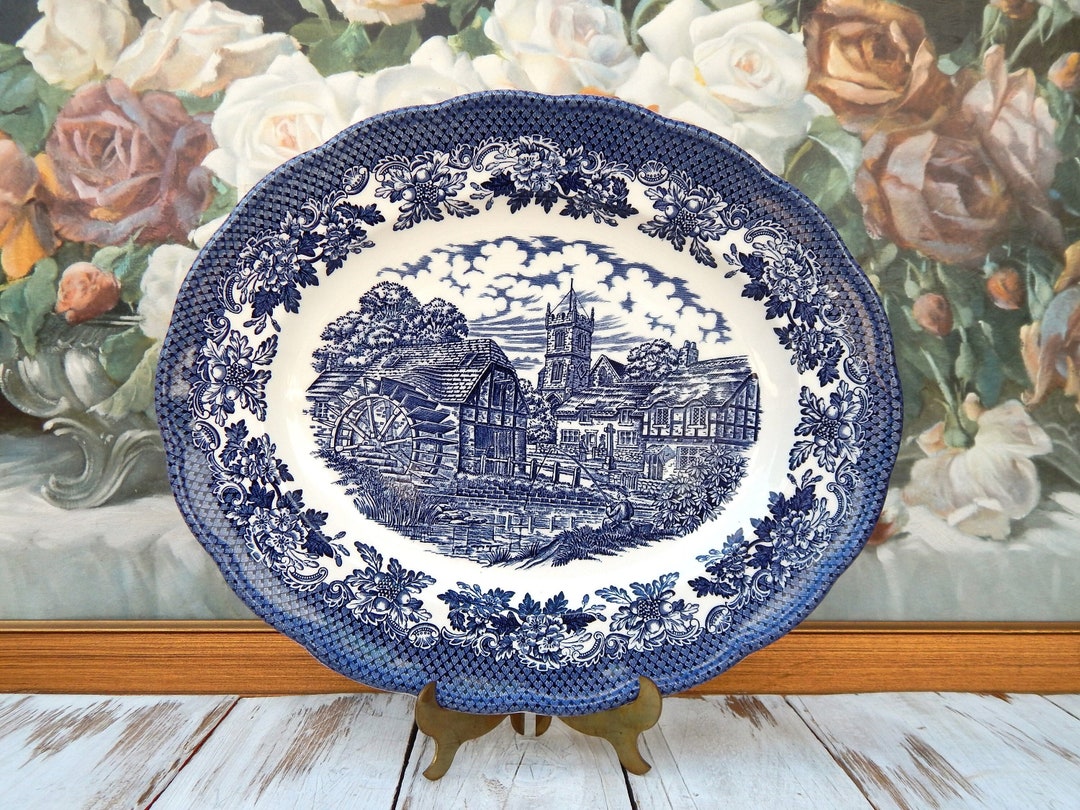 Chinoiserie Platter RAVENSDALE POTTERY England, 12 Platter White and