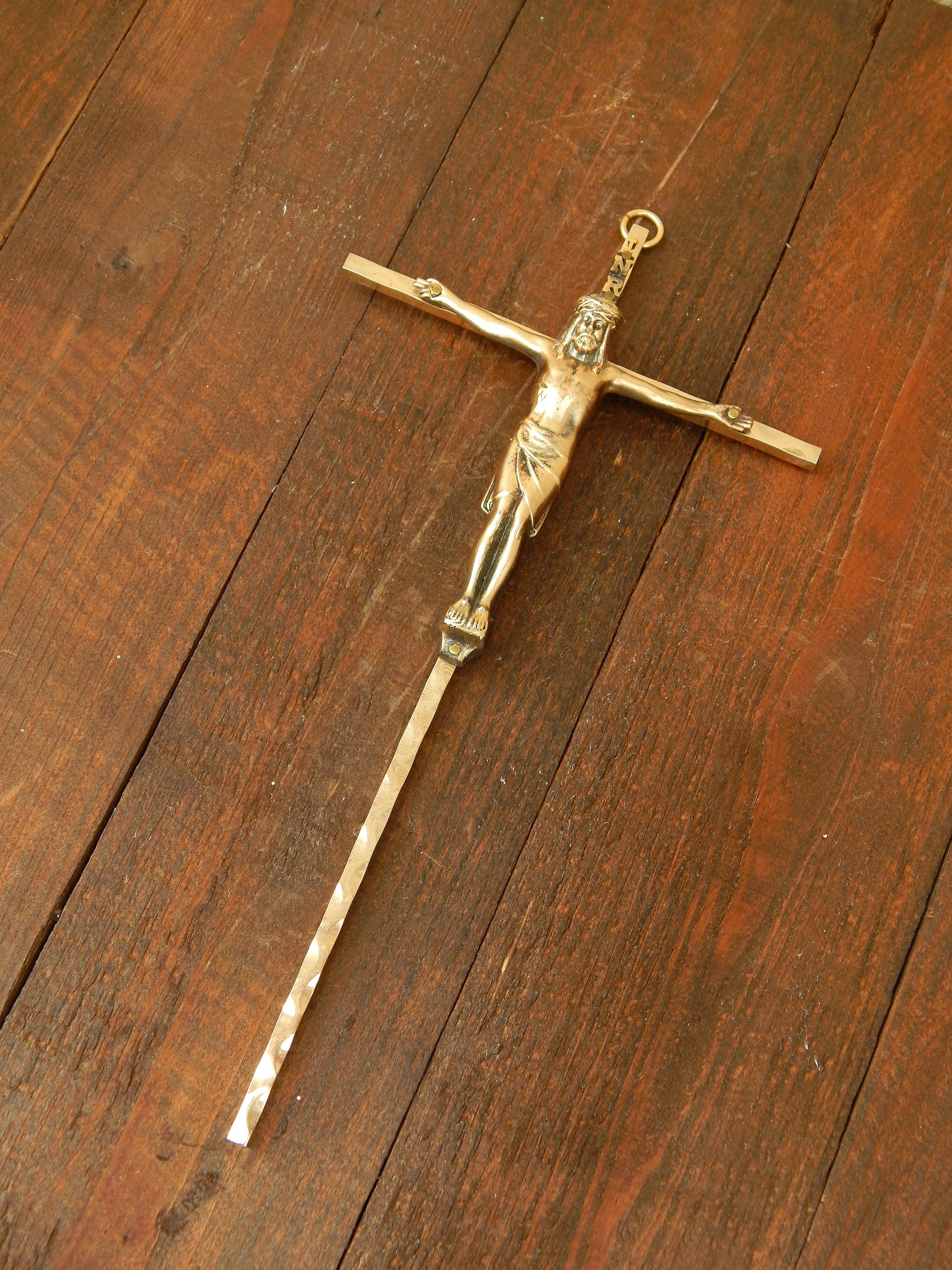 Crucifijo de muro cm 50x36 (19,7x14,2 inch) estilo moderno con decoraciones  de latón Oro Plata Cruz de pared para Iglesia