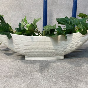 Vintage Shawnee Kenwood #1504 White Ceramic Planter