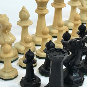 Vintage Drueke Chess Pieces #23 / Felted / Weighted / Plastic