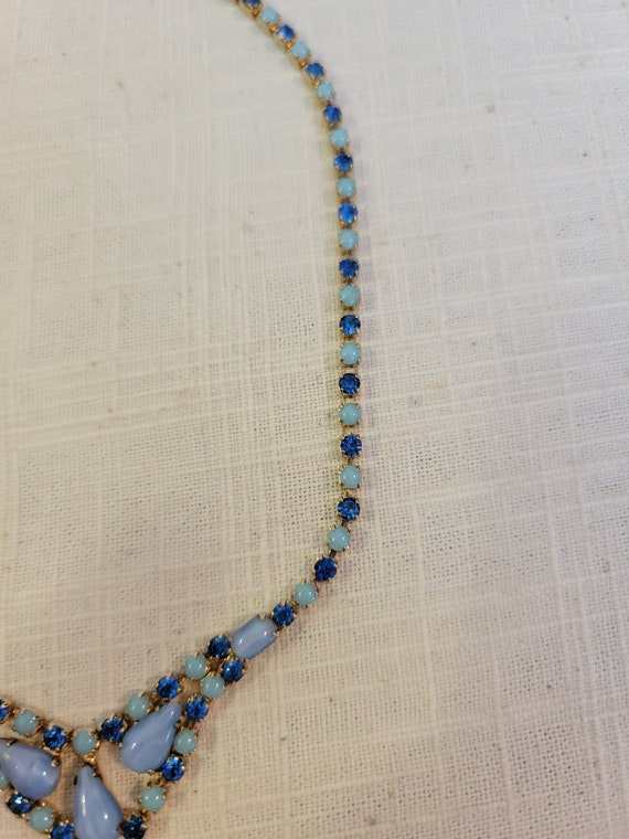 Vintage 2 tone blue rhinestone necklace - image 4