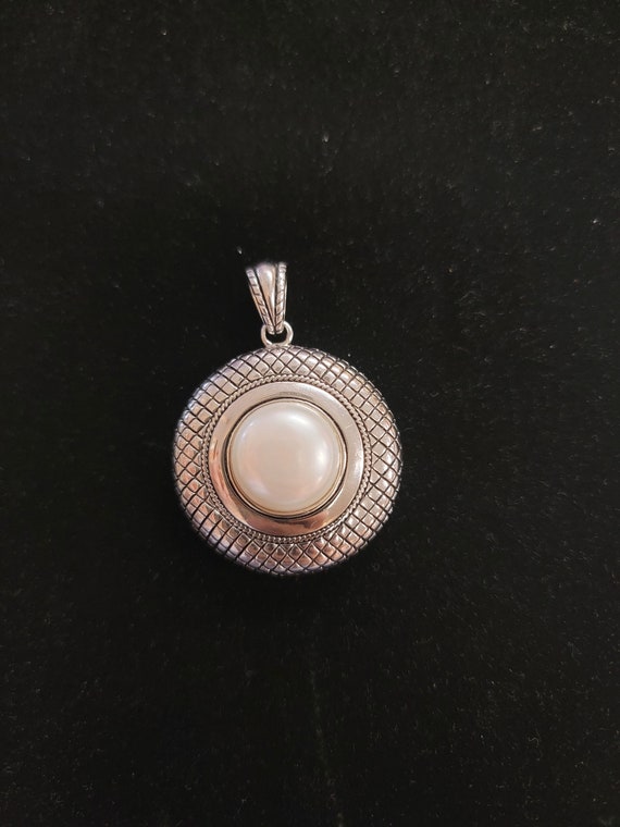 Sterling Silver and Pearl Round Pendant