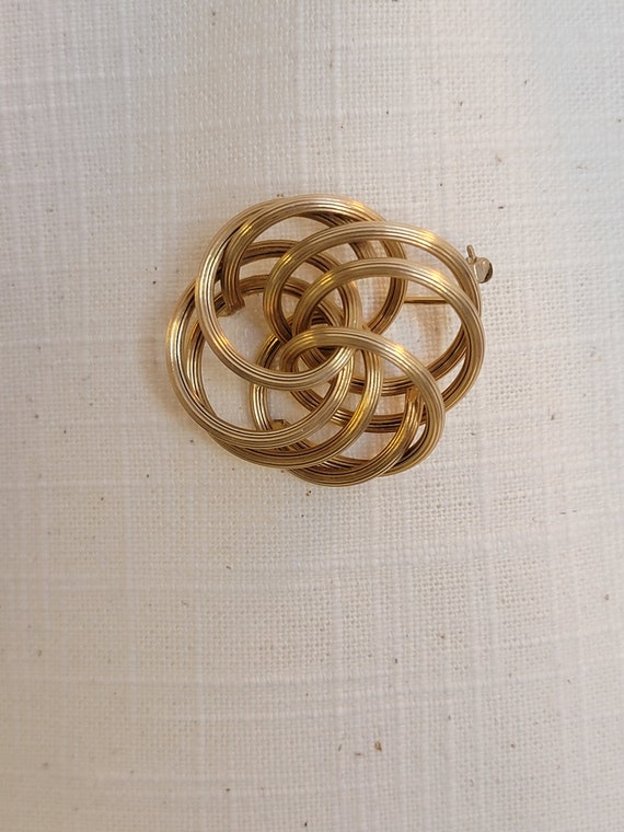 12k Gold Filled Layered Circle Knot Brooch