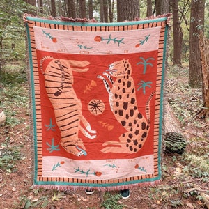 The Lazam Fringe Tapestry, Throw Blanket - Cheetah and Tiger Scene