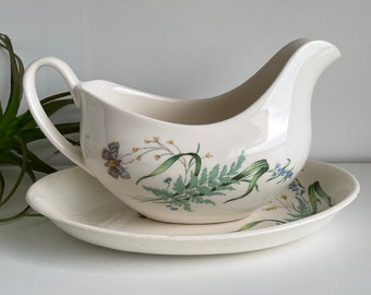 Vintage Pareek Johnson Bros English Bone China Gravy Boat With Underplate