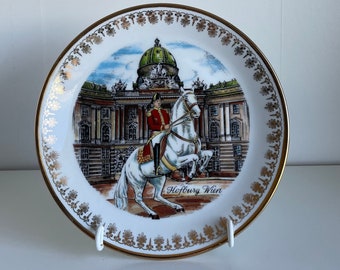 Vienna Wien Souvenir Plate Hofburg Palace Lipizzaner Horse Schlogl-Vienna EUC, Travel Memorabilia Palace in Vienna, Austria Gold Rim Plate