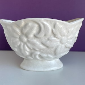 Sylvac Pottery Floral Planter - Vintage Art Pottery Mid-Century Matte White Creamware Planter 1960&#39;s - White Raised Flowers Plant Pot / Vase