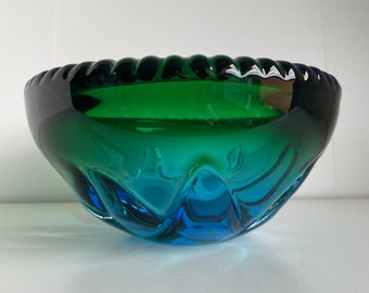 Green Glass Bowl - Etsy