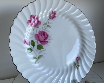 Six Vintage Johnson Bros English Bone China 9