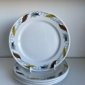 Set of 4 Duraline Hotel Ware 8&quot; Plates, Vintage MCM 60s Multicolored Leaves Leaf Border Grindley Hotelware Ironstone Resturantware Plates