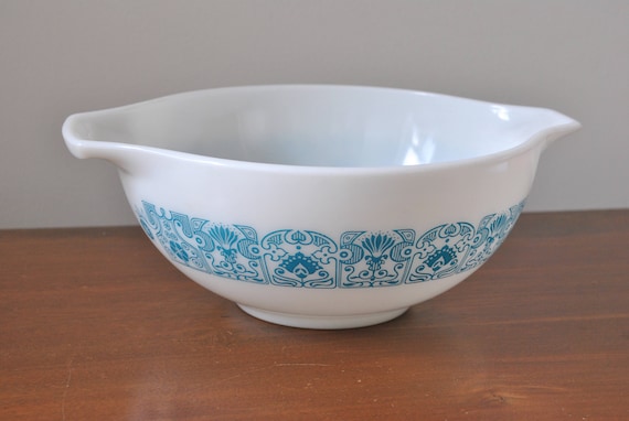 Mixing Bowl Vintage Pyrex Cinderella Ombre 1 12 Qt