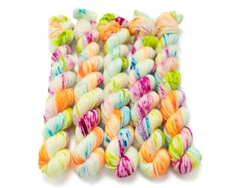 Mini Skein Sock Yarn, Hand Dyed, Speckled Mini, Superwash Merino Nylon Fingering Weight 20g, Staple Sock  - Summer Lovin'