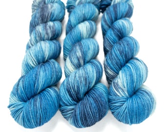 MCN DK Yarn,  Hand Dyed, Superwash Merino Cashmere Nylon, Double Knitting, Bliss MCN dk, 100g 231 yds - Lake Life