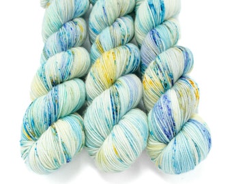 Sport Weight Yarn, Hand Dyed, Speckled, Superwash Merino, 100 g 325 yds, Super Squishy Sport Superwash - Fairy Bottom Burps