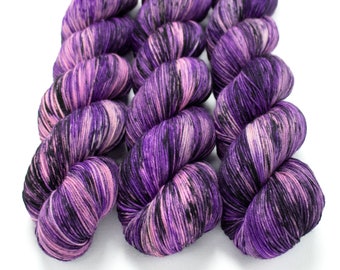 Sock Yarn, Hand Dyed, Speckled, Superwash Merino Nylon Fingering Weight 100 g, Staple Sock - Purple People Eater *In Stock