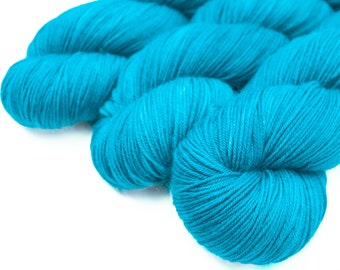 Semi solid Sock Yarn, Hand Dyed, Superwash Merino Nylon Fingering Weight 100 g, Staple Sock  - Halcyon *In Stock