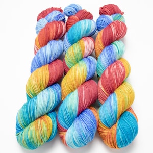 Staple Sock Yarn Hand Dyed Superwash Merino Nylon Fingering Weight Hand Dyed 100 g - Grab Your Beach Towel