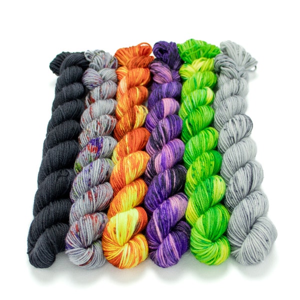 Mini Skein Set, Sock Yarn, Hand Dyed, Speckled, 6 - 20g Mini Skeins, Fingering Weight 120g 552 yds Staple Sock - Halloween Set
