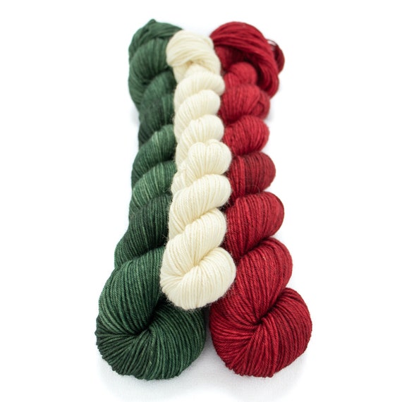 100% Acrylic Yarn, Worsted, Holly Jolly - 4 Pack in 2023