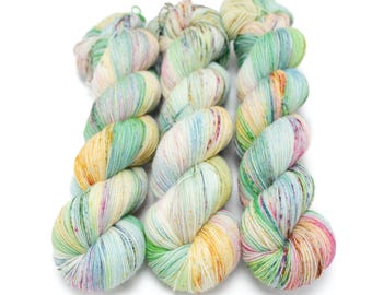 Sock Yarn, Hand Dyed, Speckled, Superwash Merino Nylon Fingering Weight 100 g, Staple Sock - Hopping Down the Bunny Trail