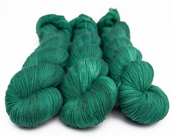 Semi Solid Sock Yarn, Hand Dyed, Superwash Merino Nylon Fingering Weight 100 g, Staple Sock  - Tsuga