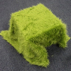 GREEN Mongolian Faux Fur 3&quot; Long Pile 18”x30” Newborn Layering Blanket Photo Prop Soft Fur Basket Filler Gnomes DIY Craft Supplies Costumes