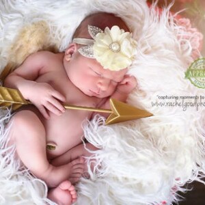WHITE Flokati Faux Fur  18&quot;x30&quot;  Newborn Photo Prop,Faux Fur Fabric Photo Prop Blanket, Backdrop, Basket Stuffer, Crafts, Gnome beard fur